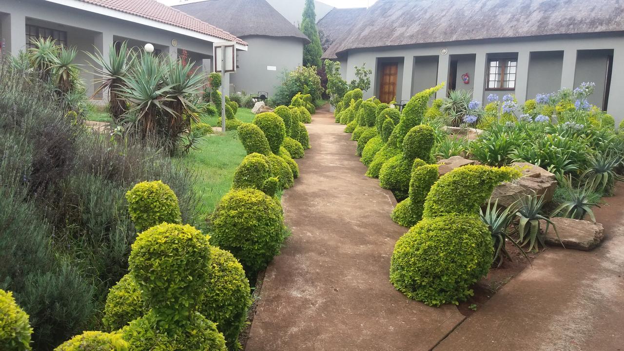 Nongoma Lodge & Inn Cc Exterior photo